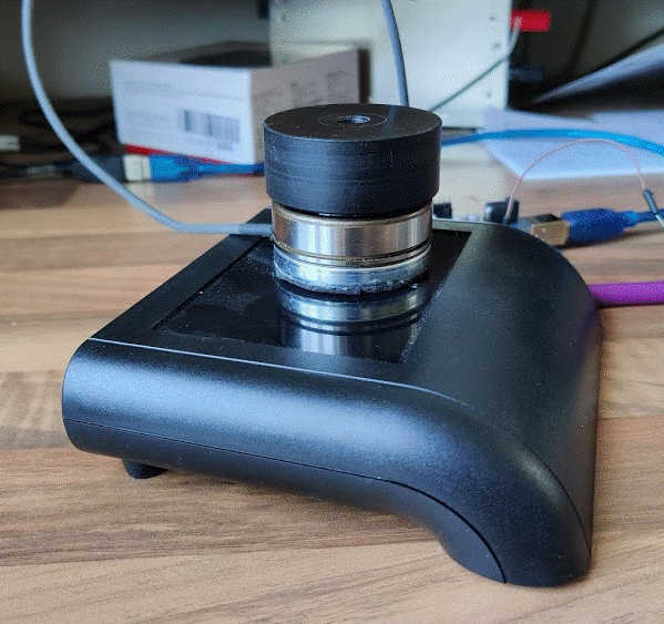 in the mittel of wheel a switch to press when AF is adjust.